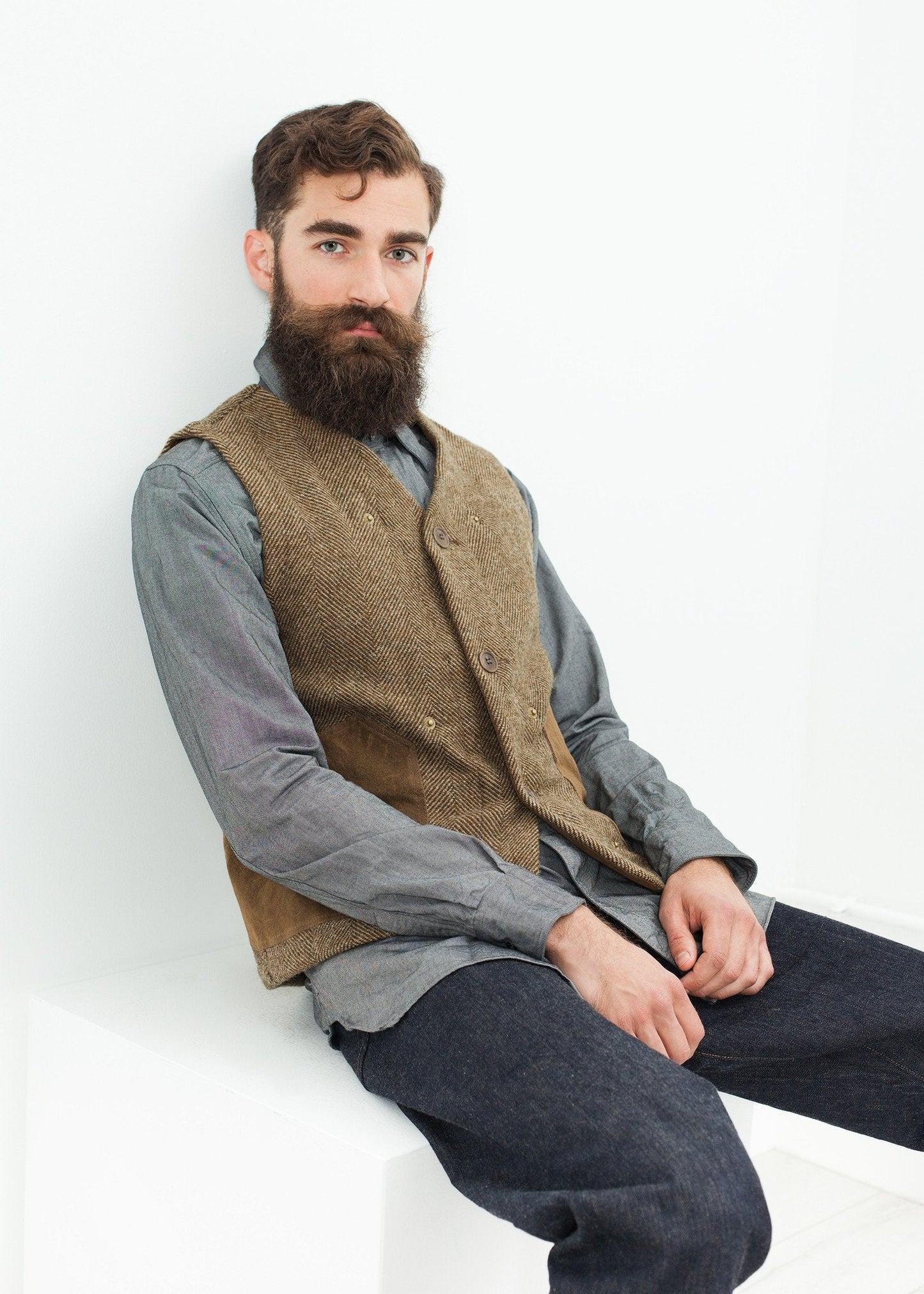 Vest công sở màu Tân