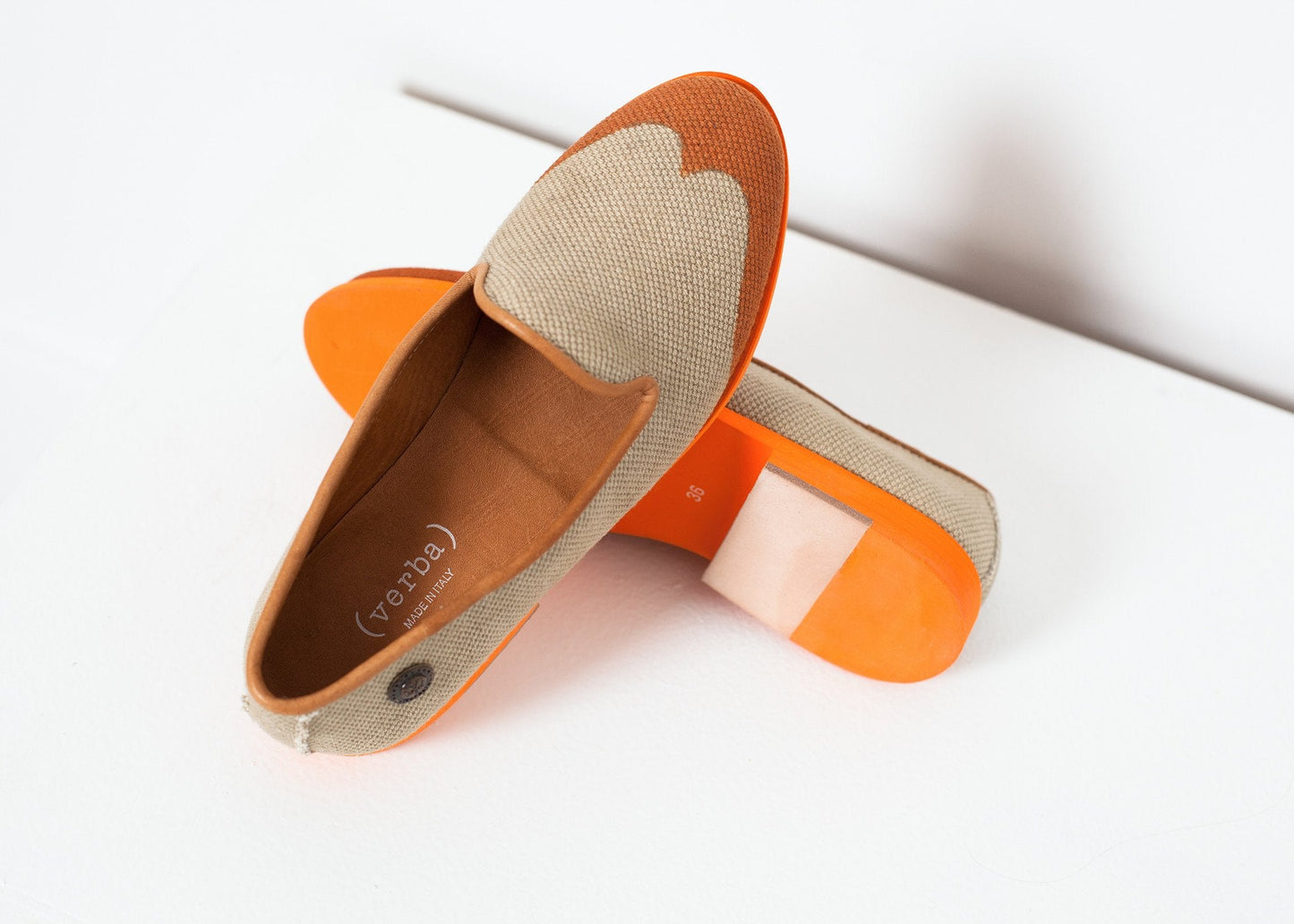 Giày lười Wingtip màu cam