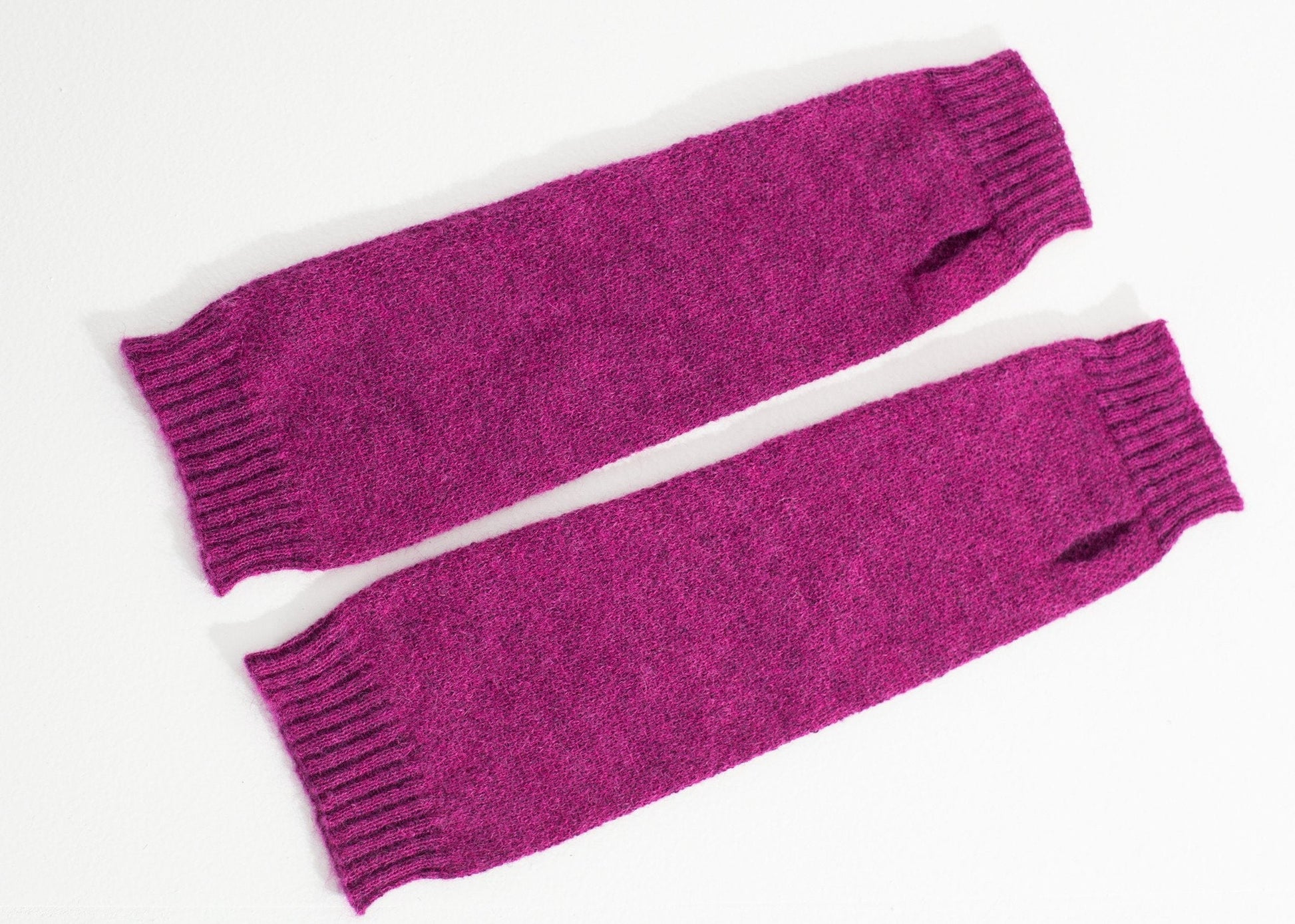 Pikki Mittens in Fuchsia - formtest11