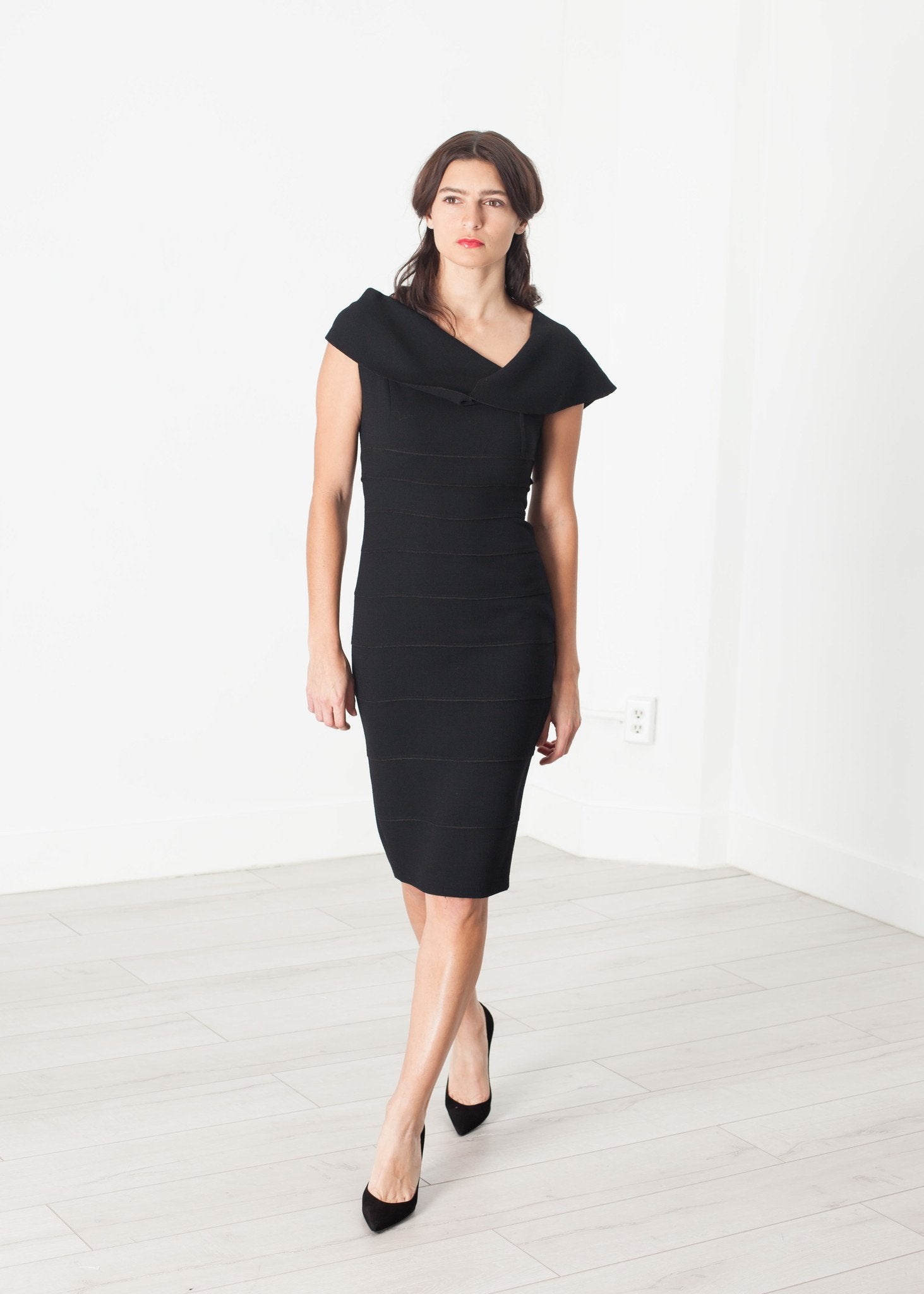 Asymmetric Dress in Black - formtest11