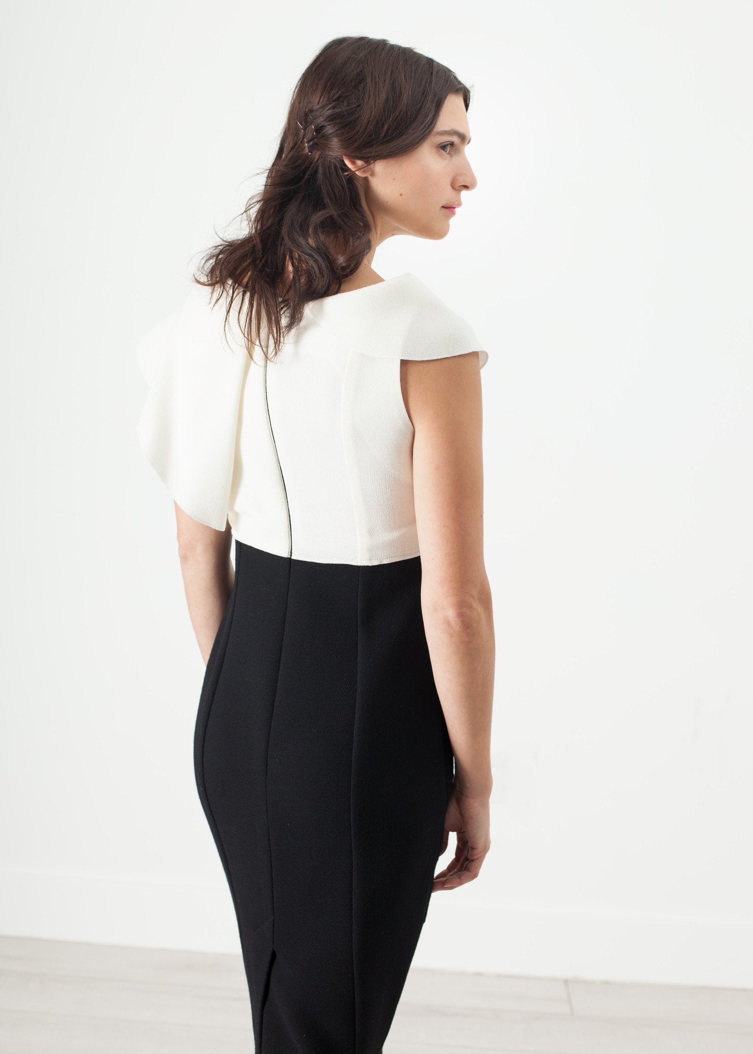 Asymmetric Dress in Cream/Black - formtest11