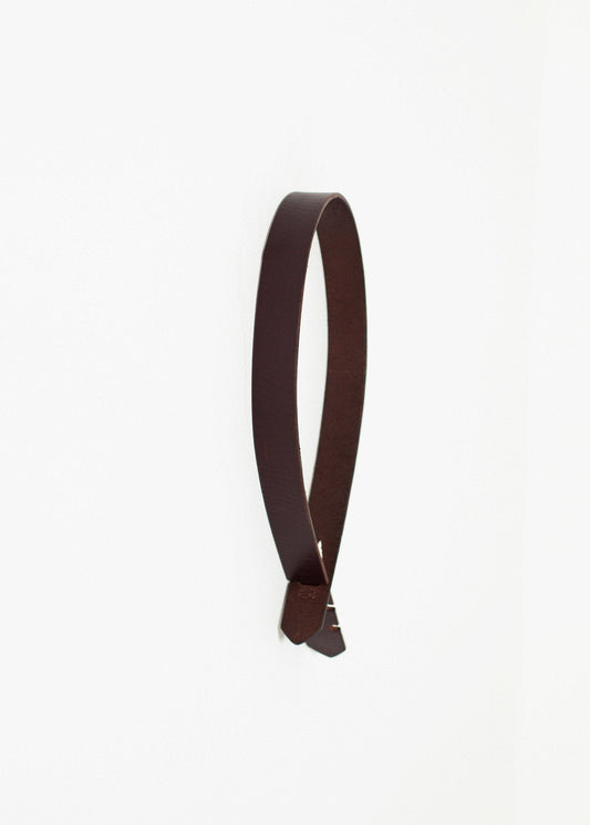 Buckle-less Belt in Brown - formtest11