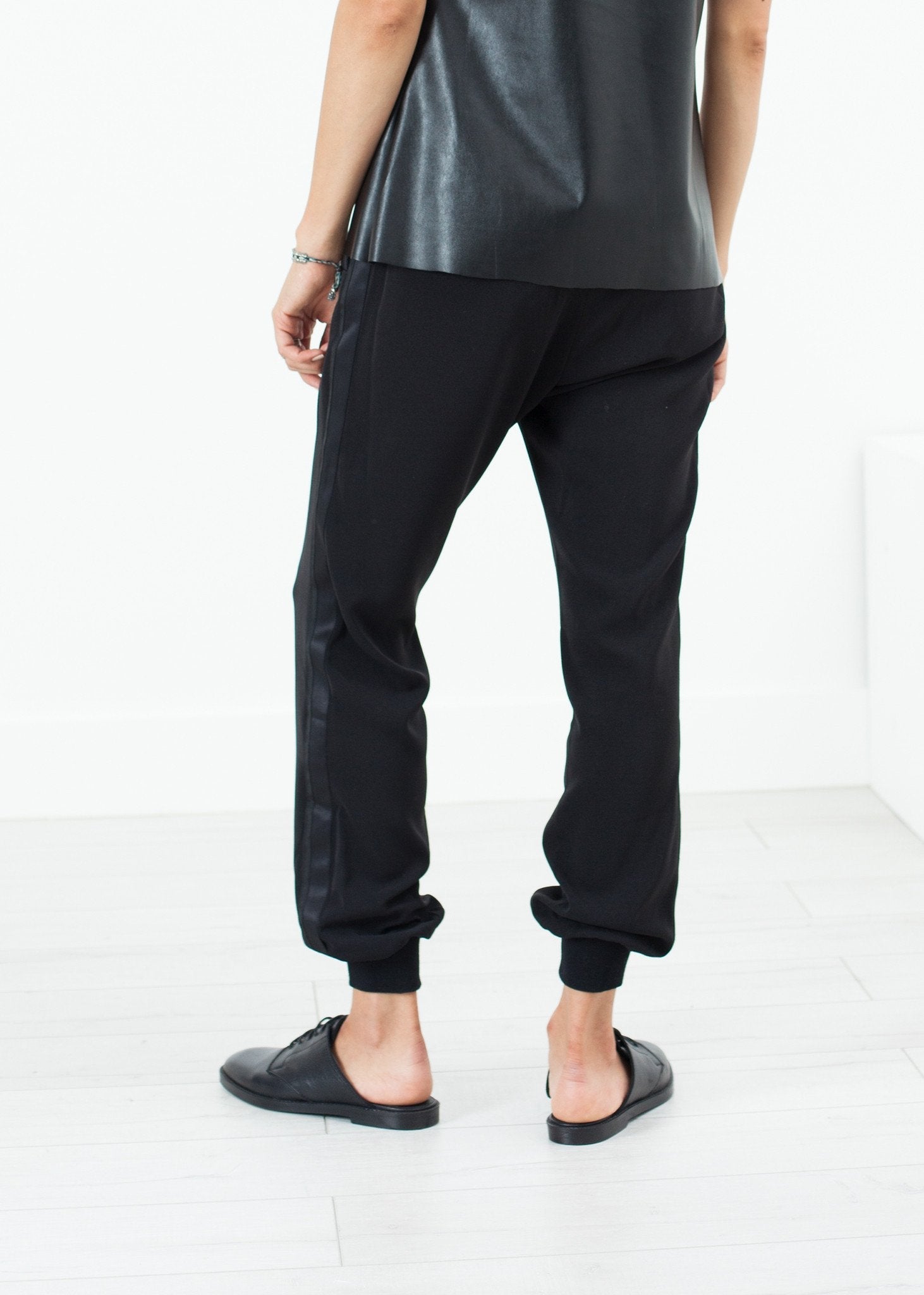 Camiliah Trouser in Black - formtest11