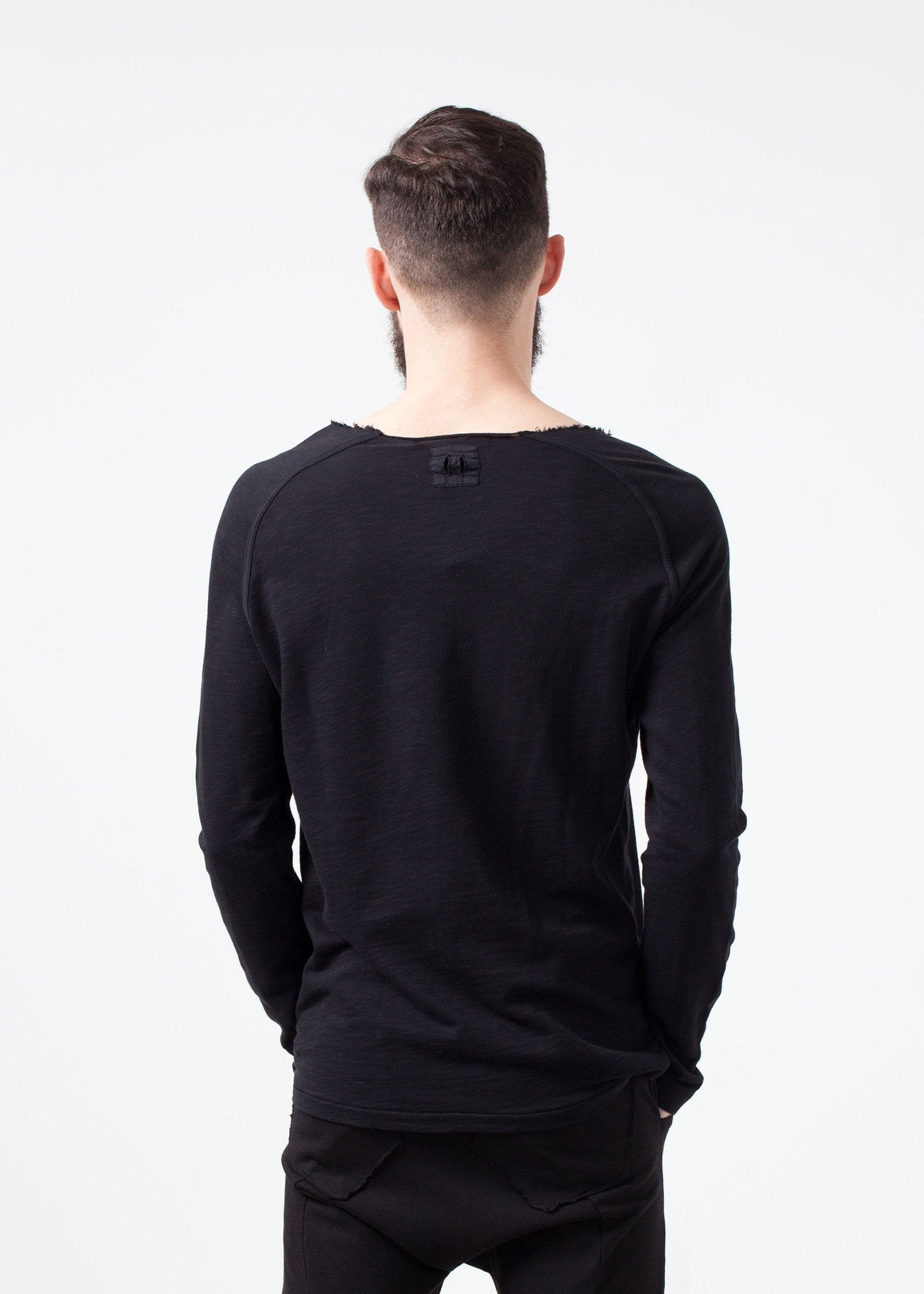 Daris Tee in Black - formtest11