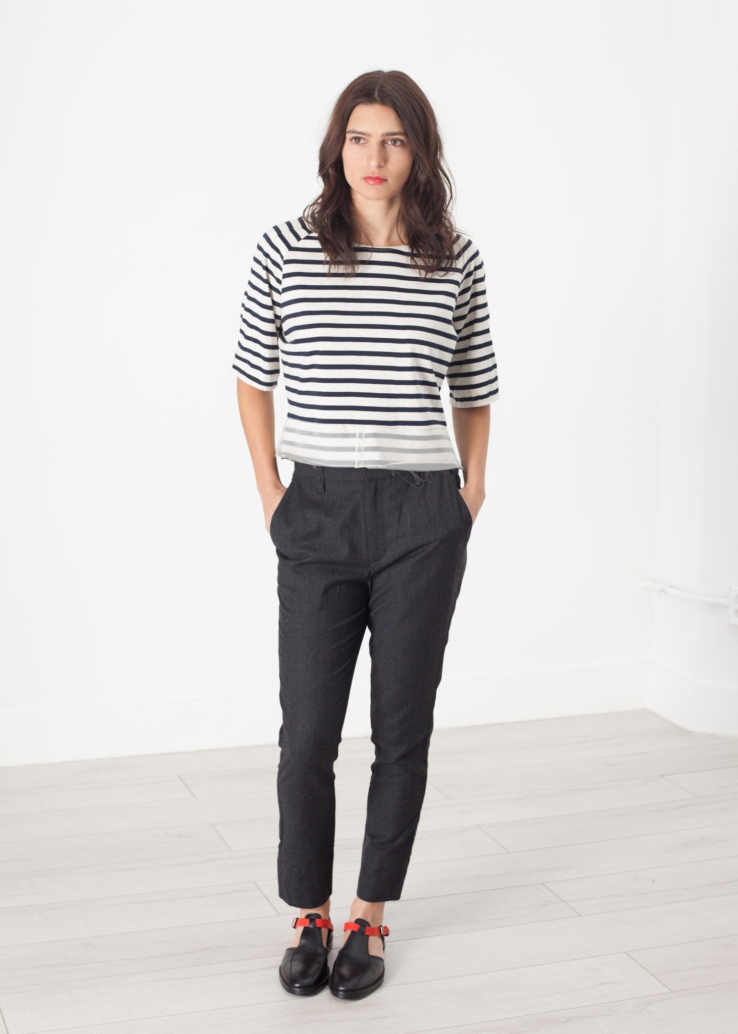 Eda Pants in Black - formtest11