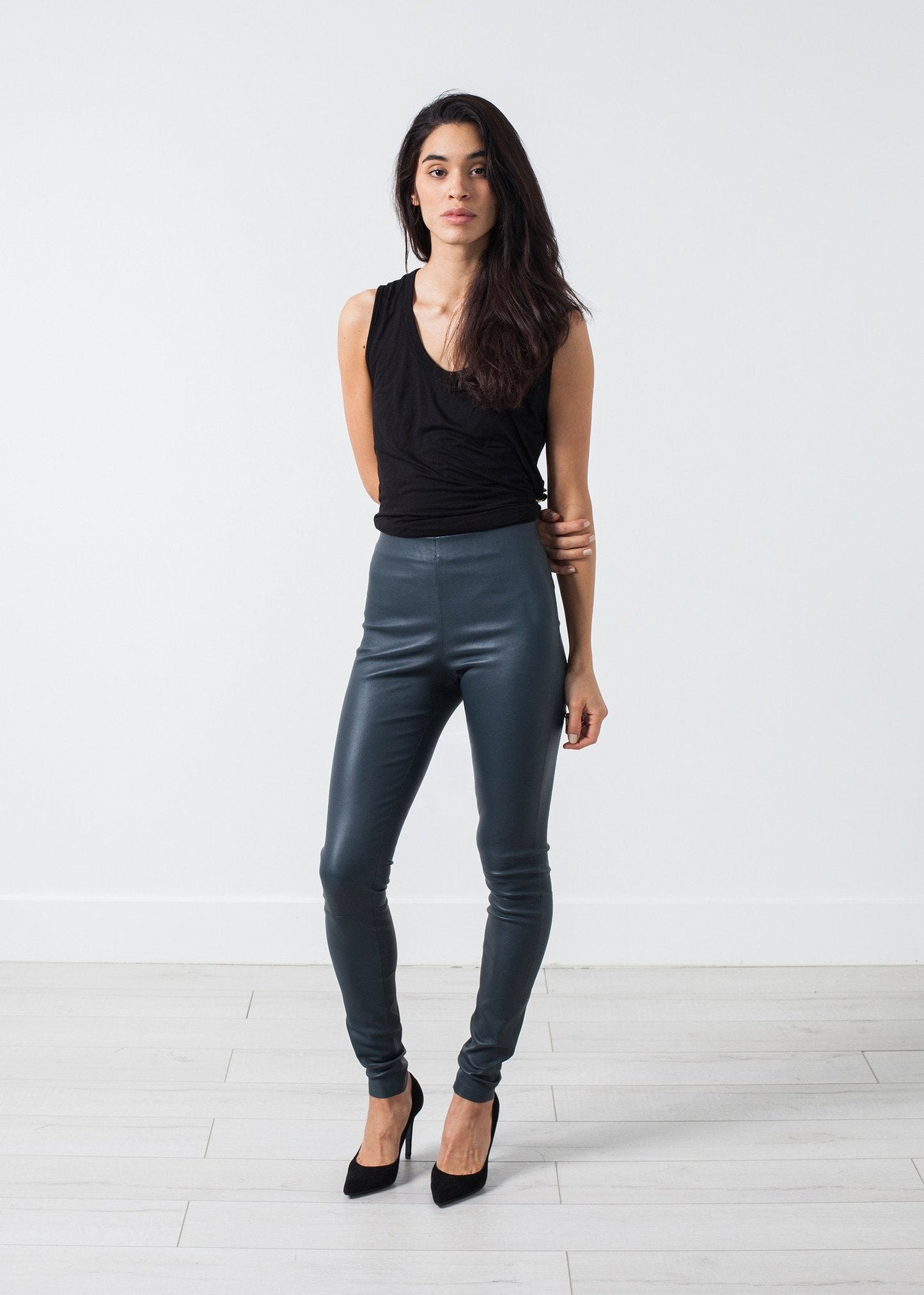 Elenaso Leather Trouser in Cool Grey - formtest11