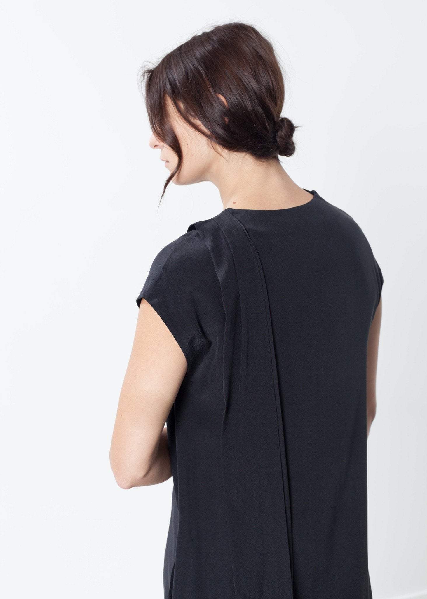 Elvira Dress in Black - formtest11