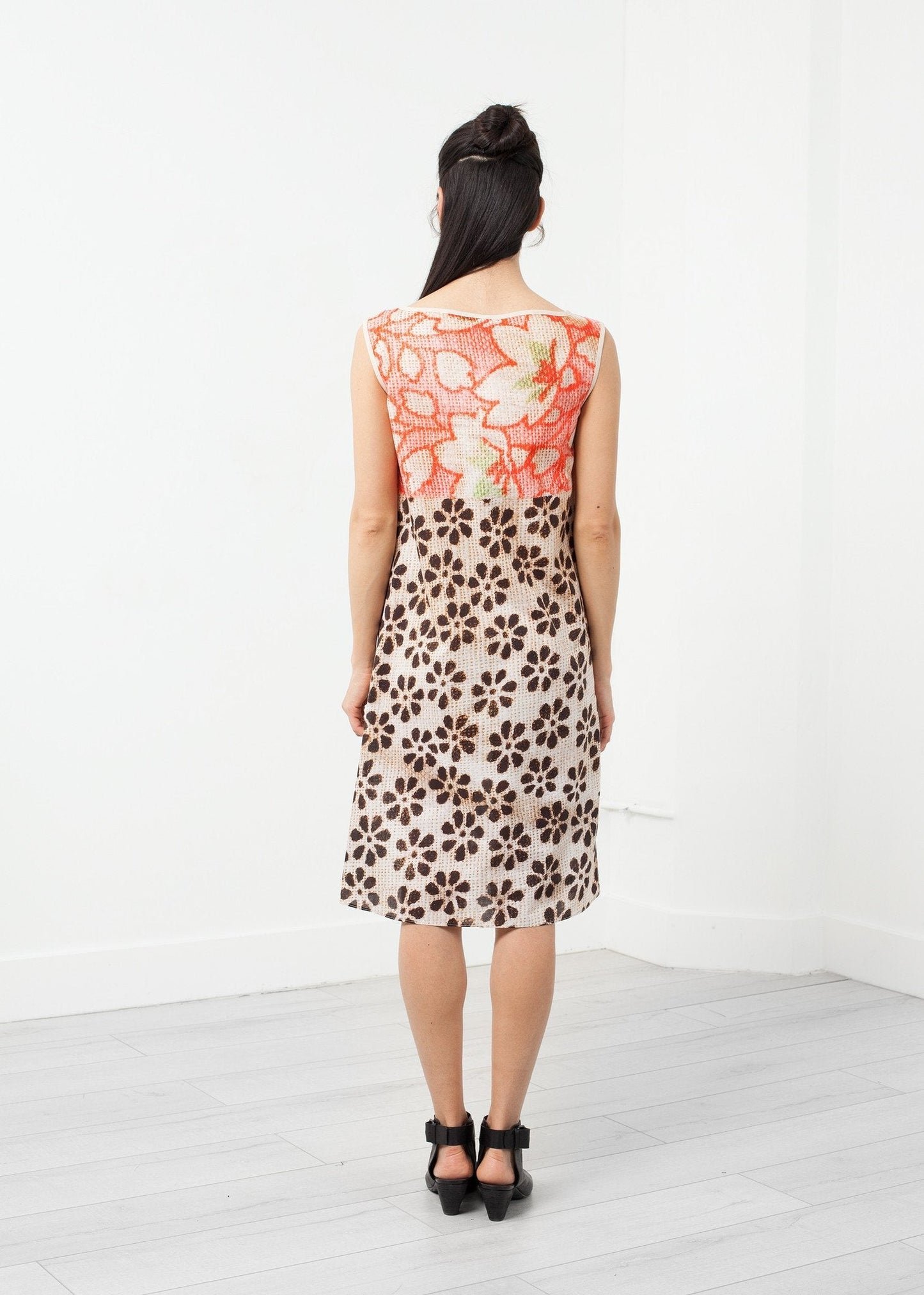 Floral Sleeveless Dress - formtest11