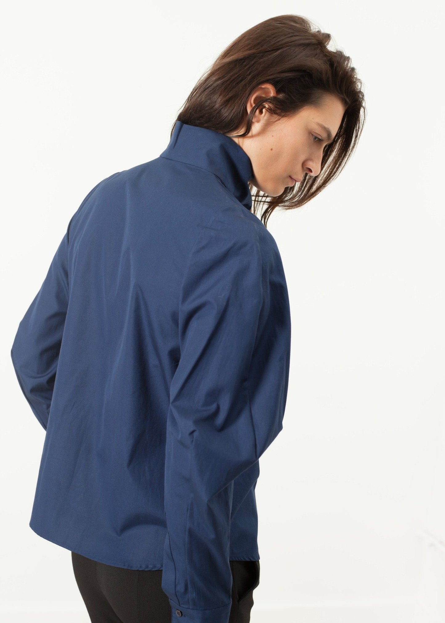 Full Collar Poplin Blouse in Navy - formtest11