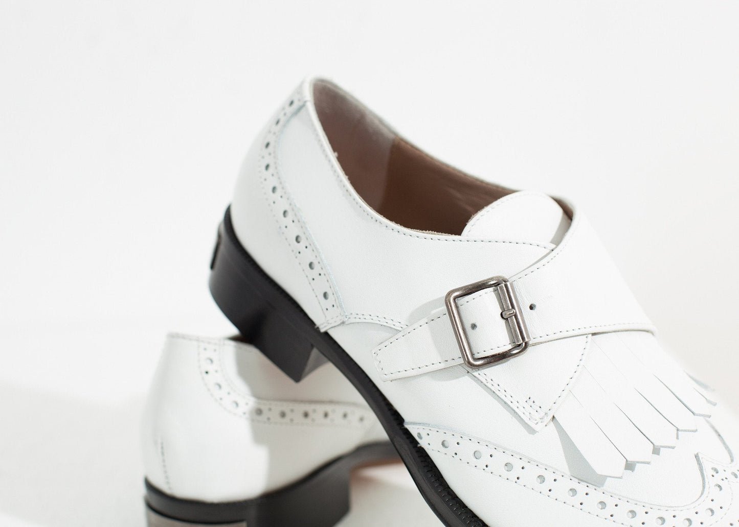 Golf Shoe in White - formtest11