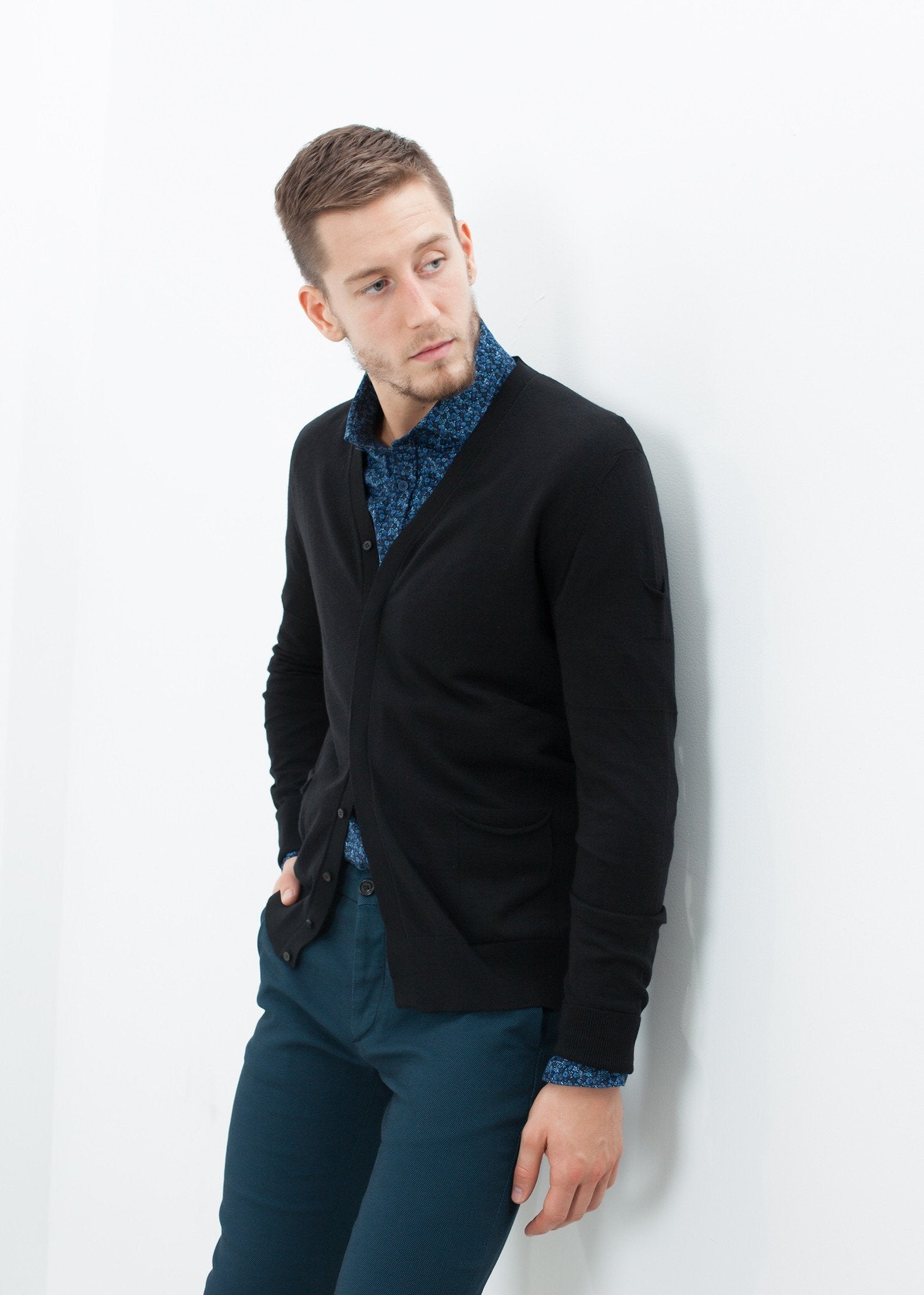 Hidden Placket Cardigan in Black - formtest11