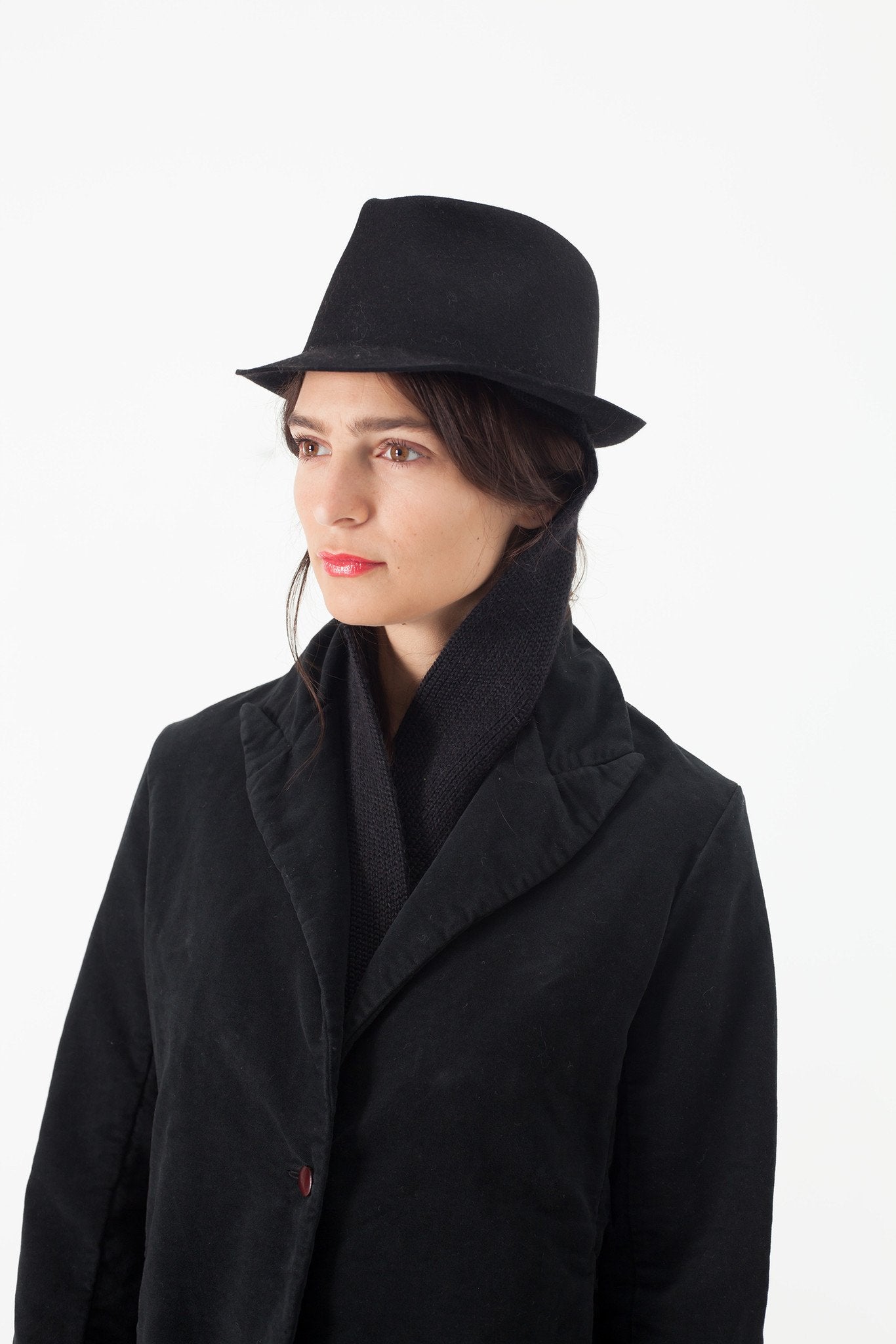 Kate Hat in Black - formtest11