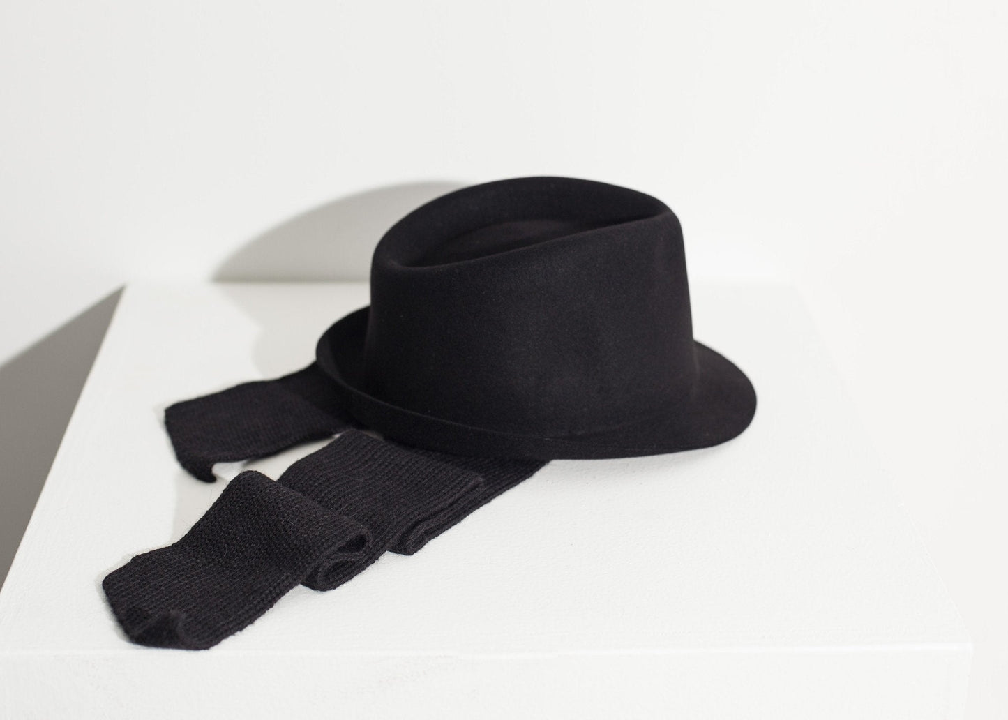 Kate Hat in Black - formtest11