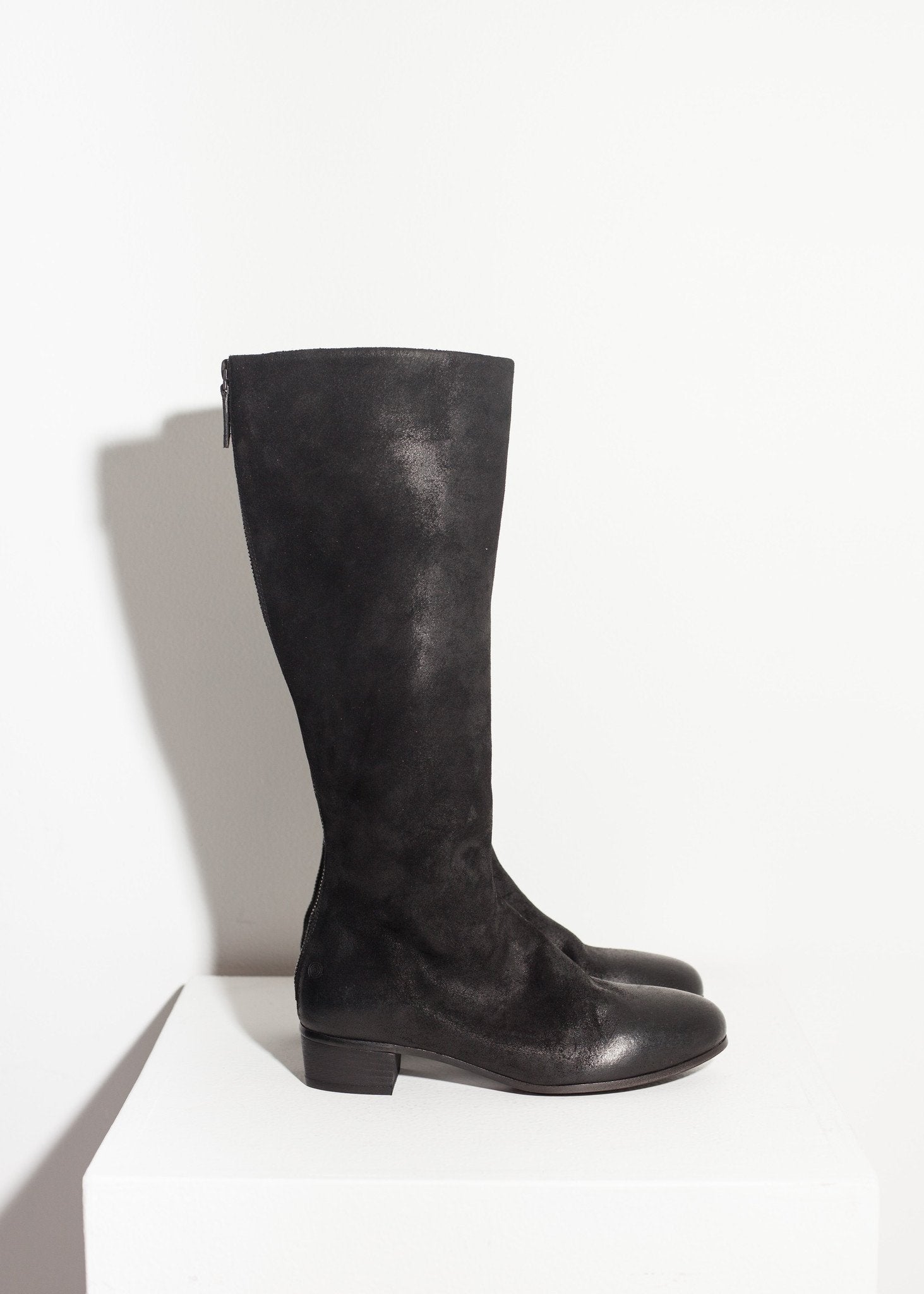 Knee-High Boot in Black - formtest11