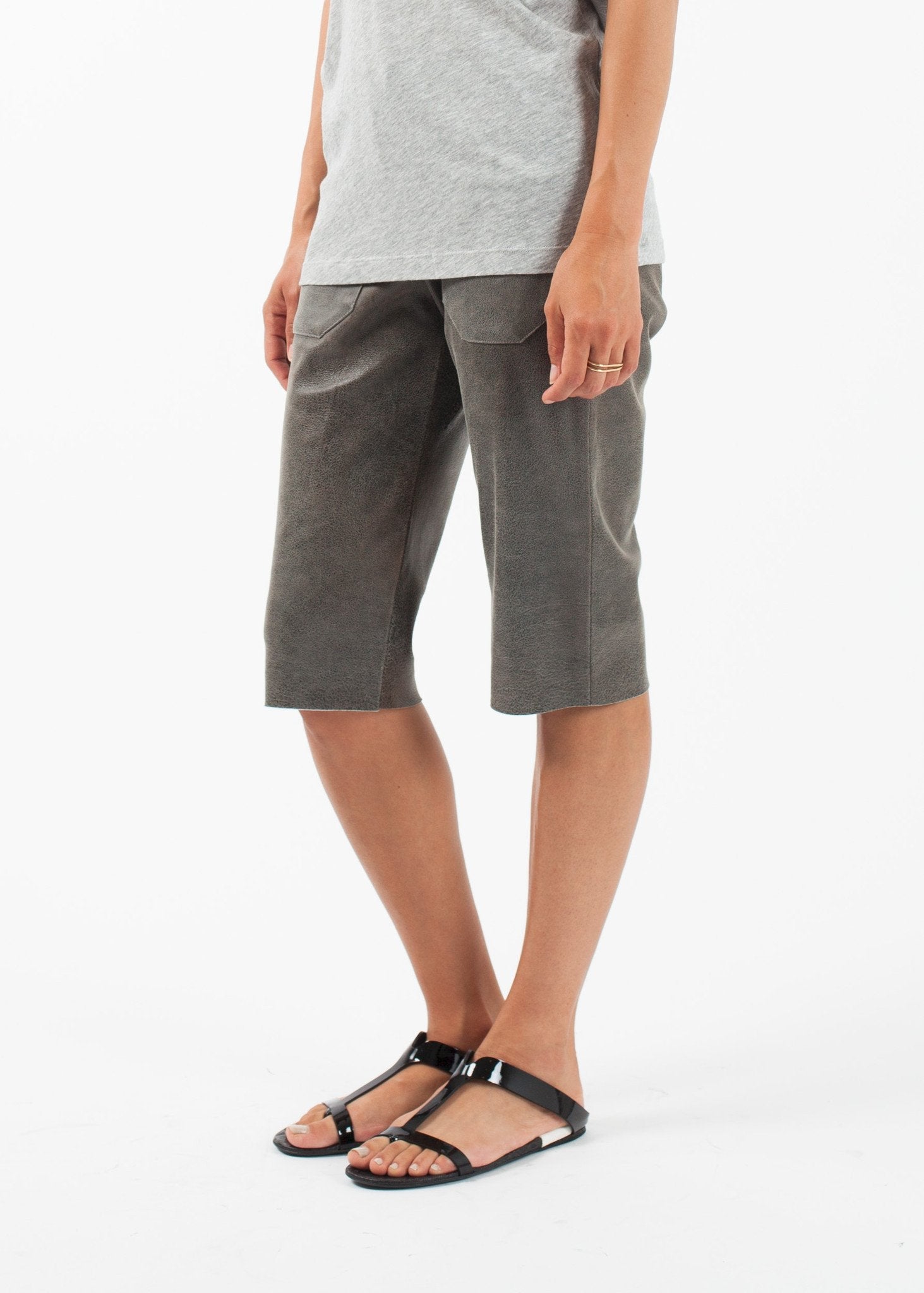 Leather Cut-Off - formtest11