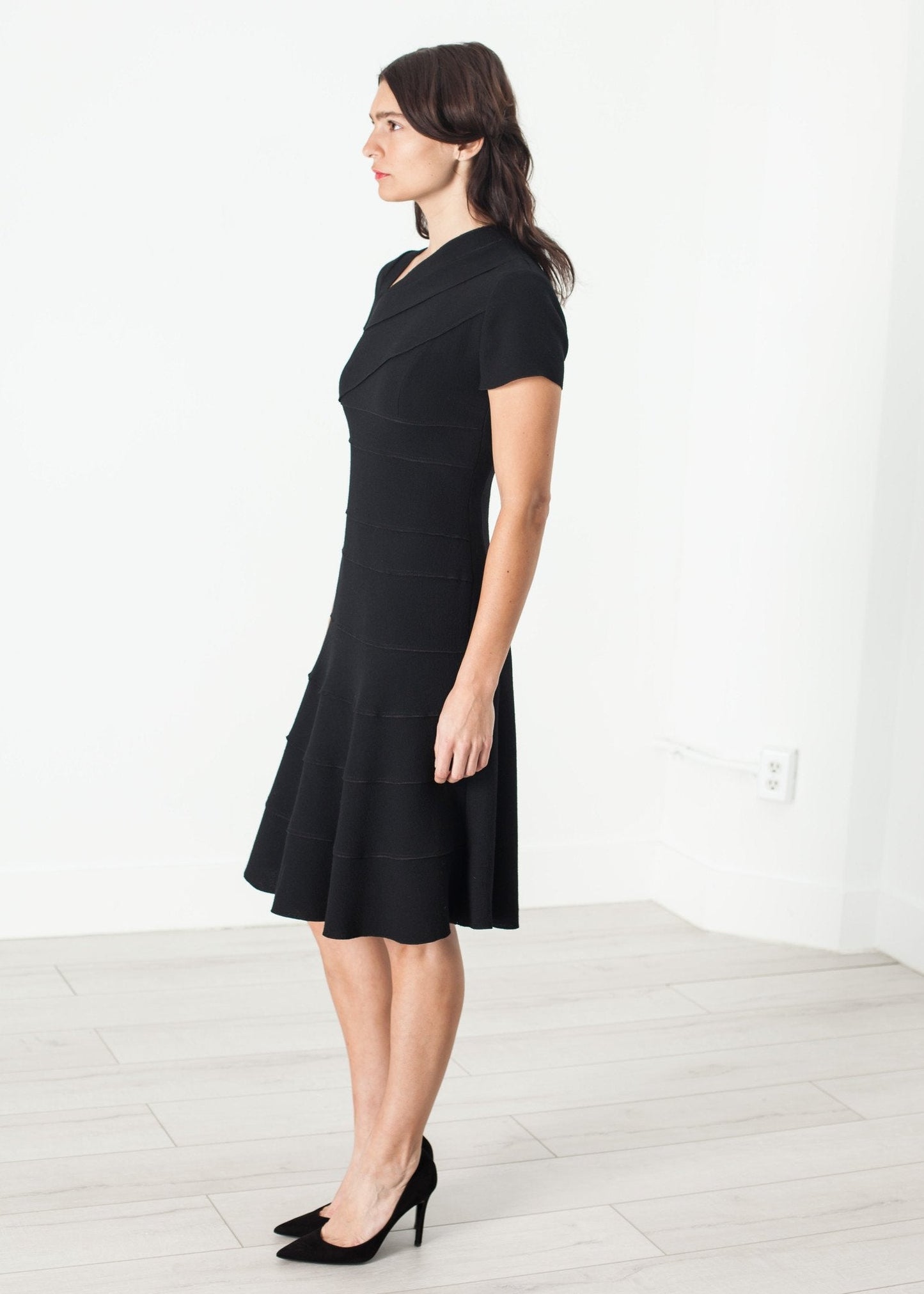 Lined Silhouette Dress in Black - formtest11