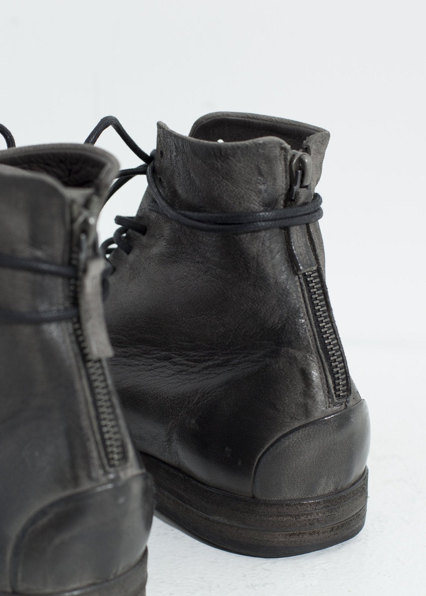 Listello Lace-Up Boot in Slate Grey - formtest11