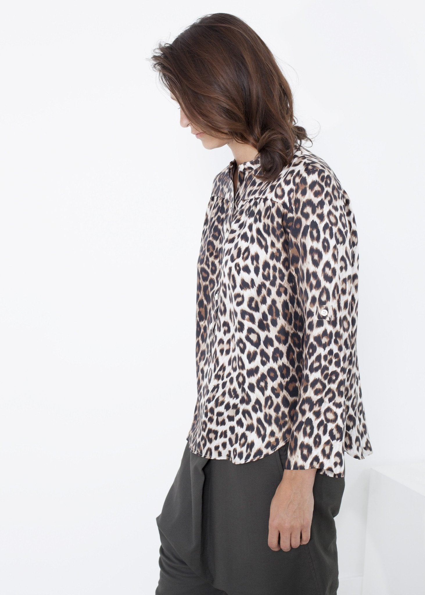 Madame L Blouse in Leopard - formtest11