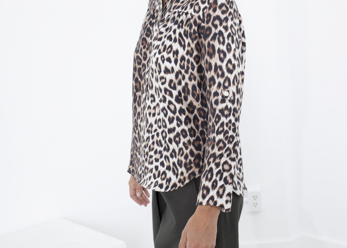 Madame L Blouse in Leopard - formtest11