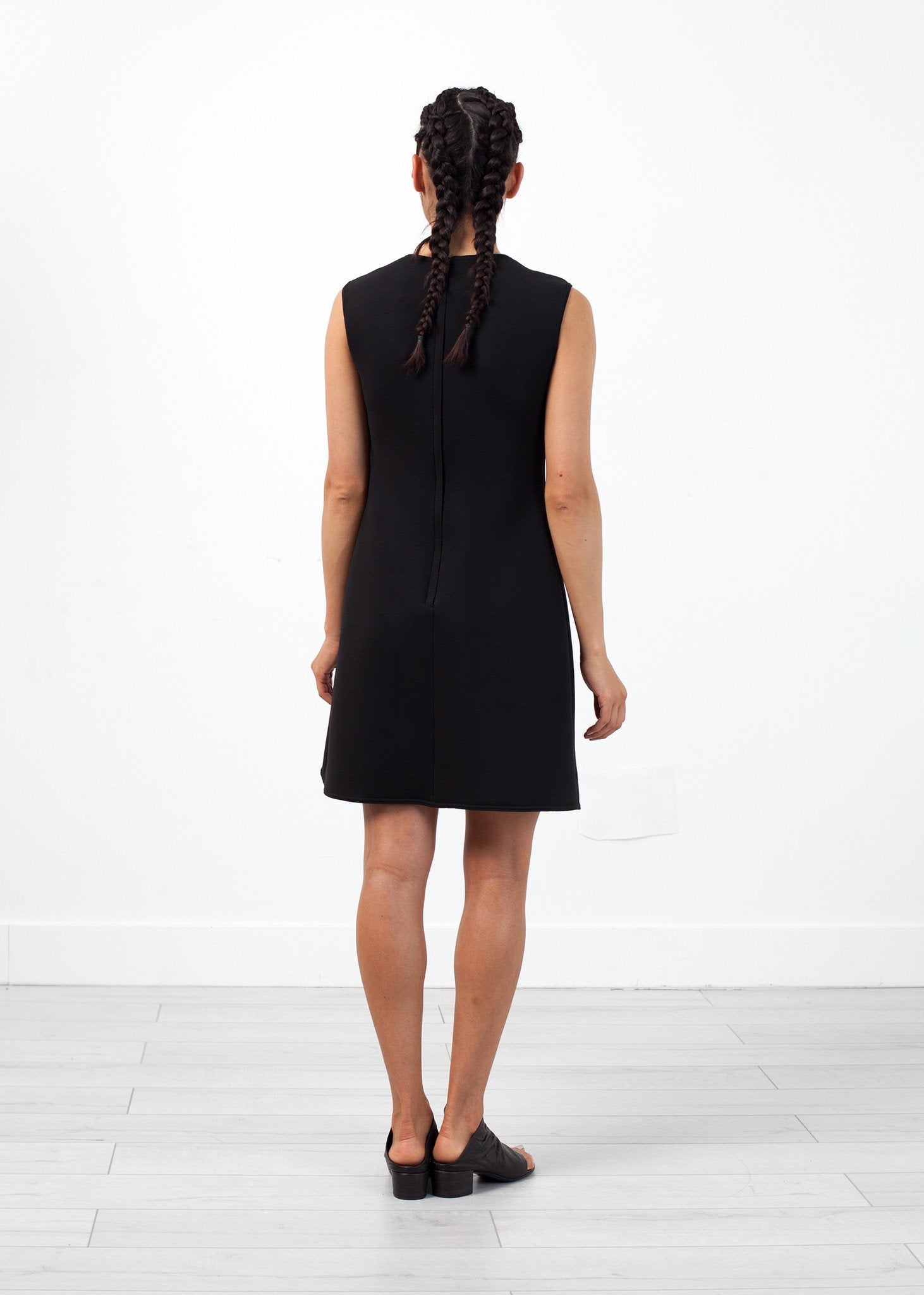 Neoprene Flower Dress in Black - formtest11