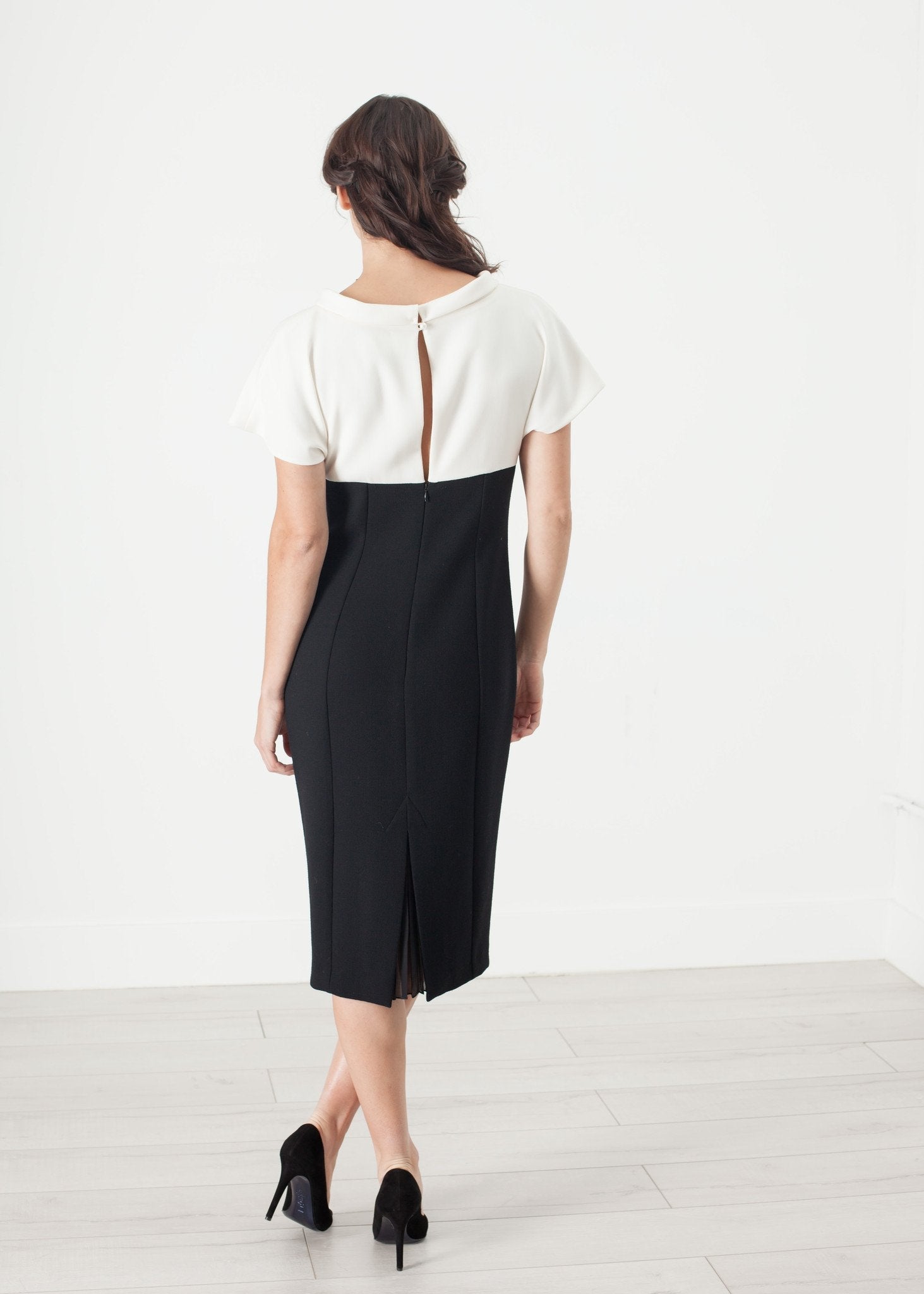 Pearl Fastened Dress in Cream/Black - formtest11