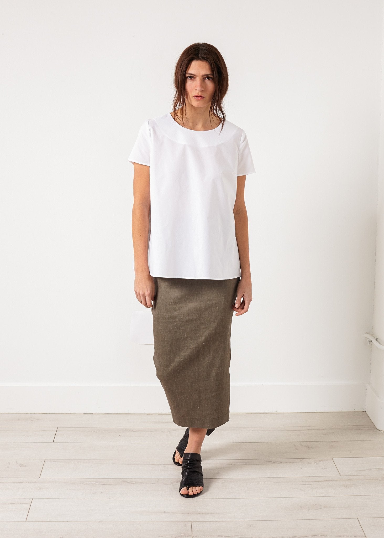 Pleat Back Blouse in White - formtest11