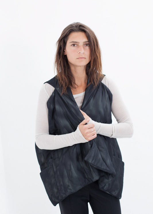 Quilted Mesh Waistcoat in Black/White - formtest11