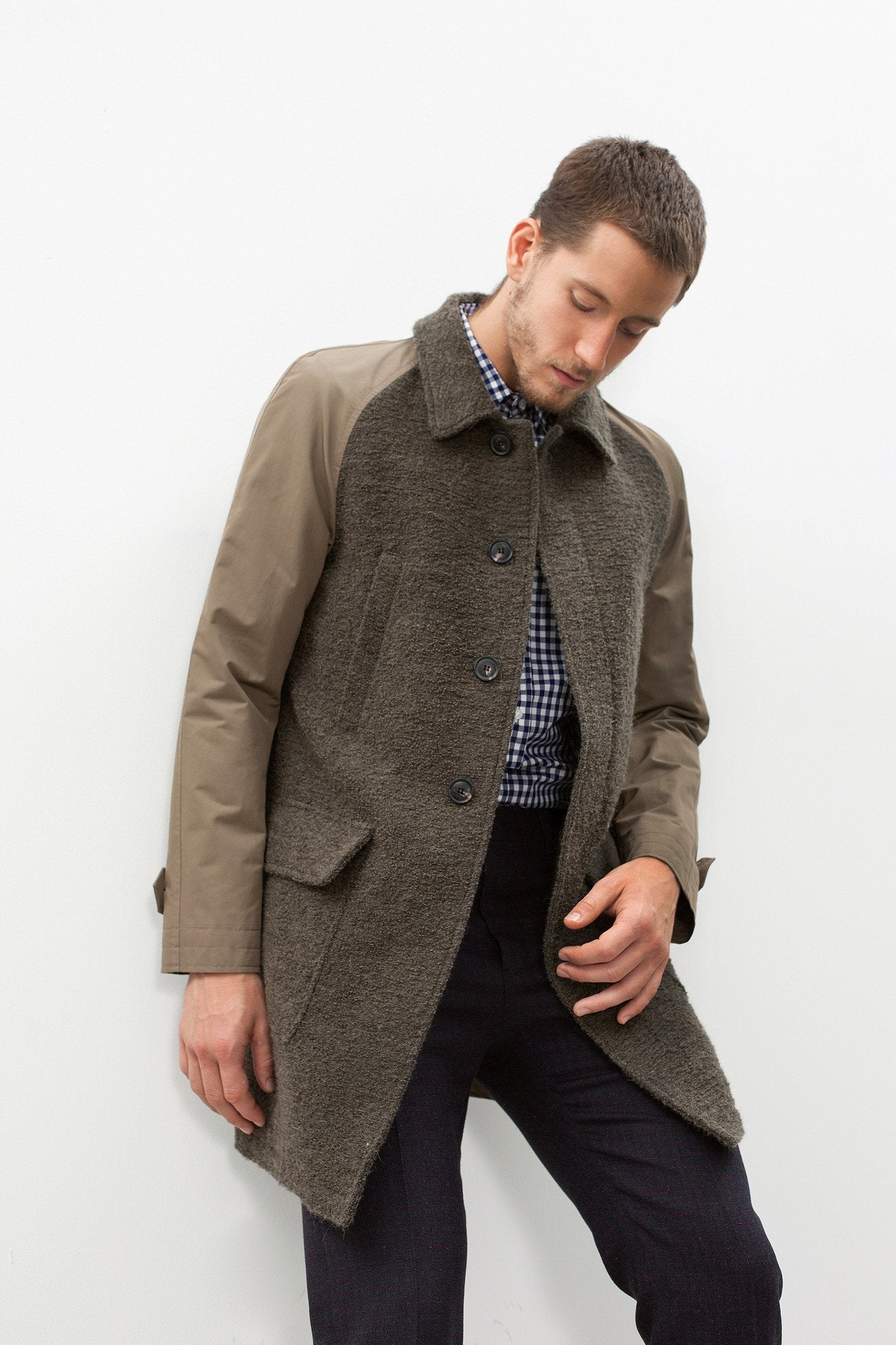 Raglan Maniche Coat in Olive - formtest11