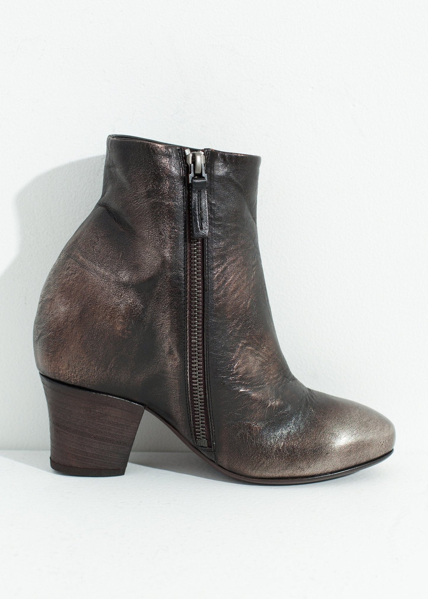 Scavata Ankle Boot in Bronze - formtest11