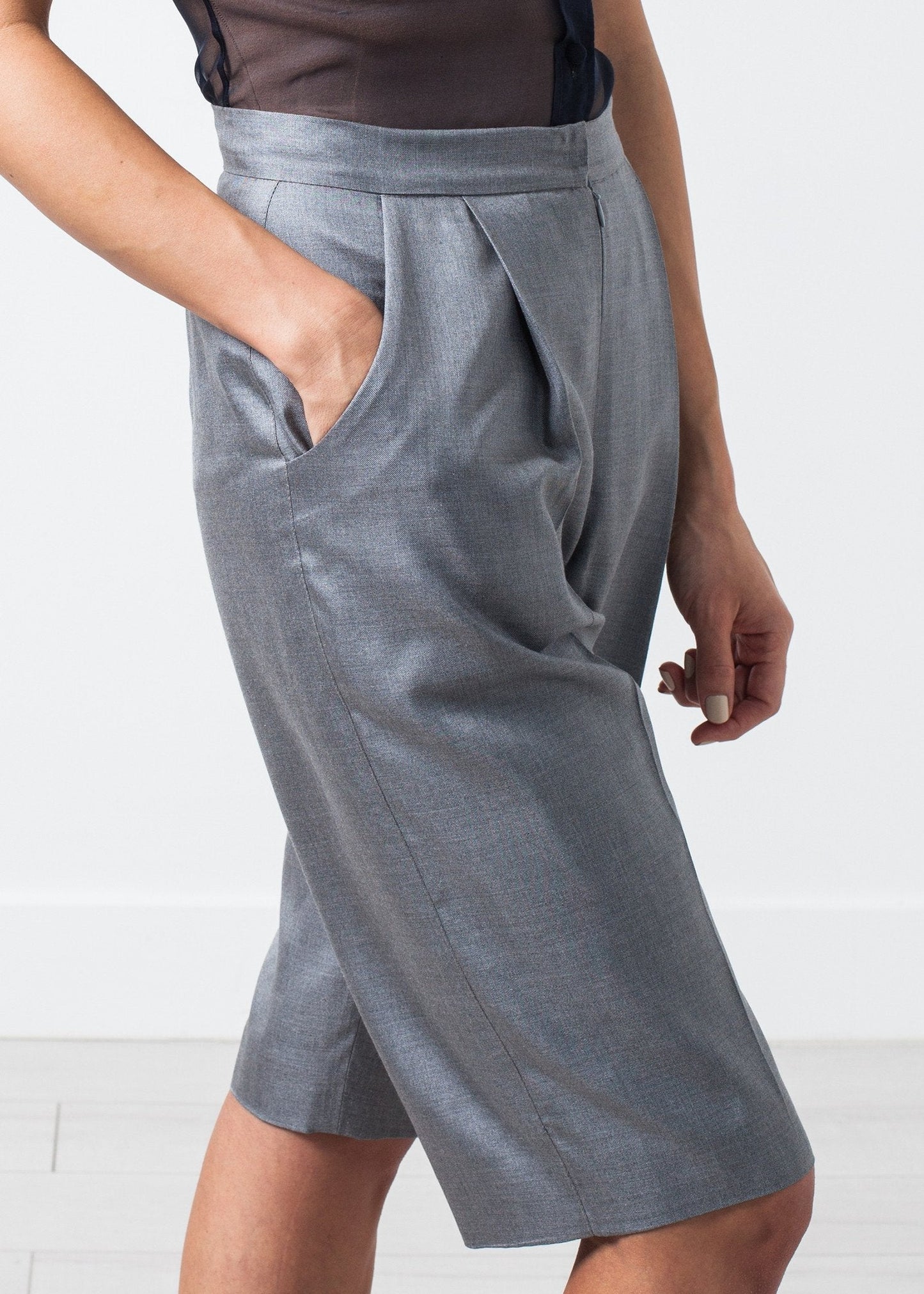 Silk Shorts in Grey - formtest11