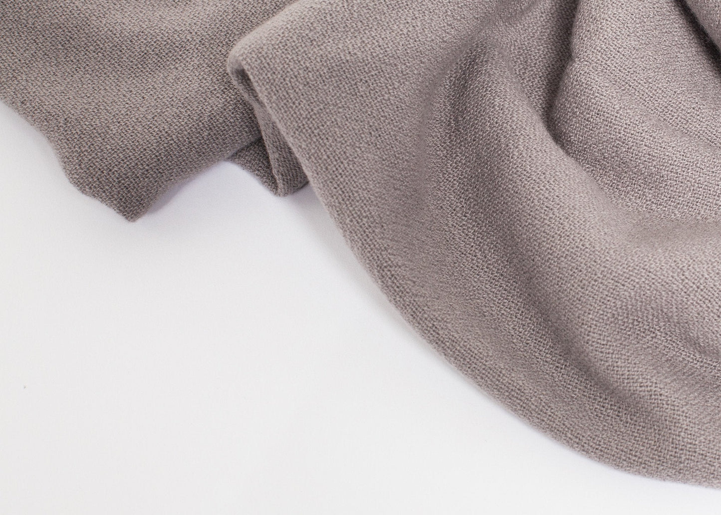 Simple Scarf in Grey - formtest11