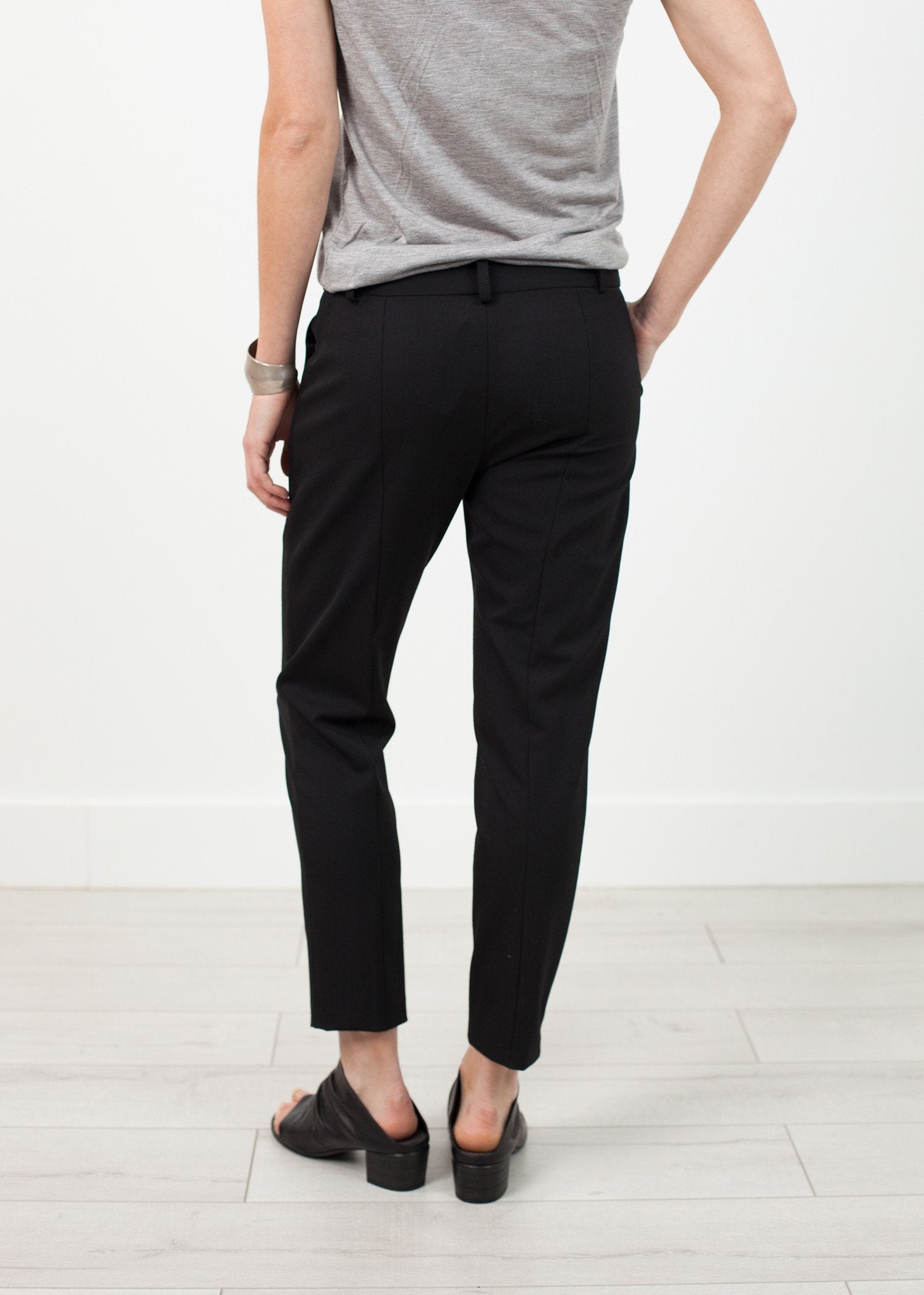 Stretch Fitted Pant in Black - formtest11