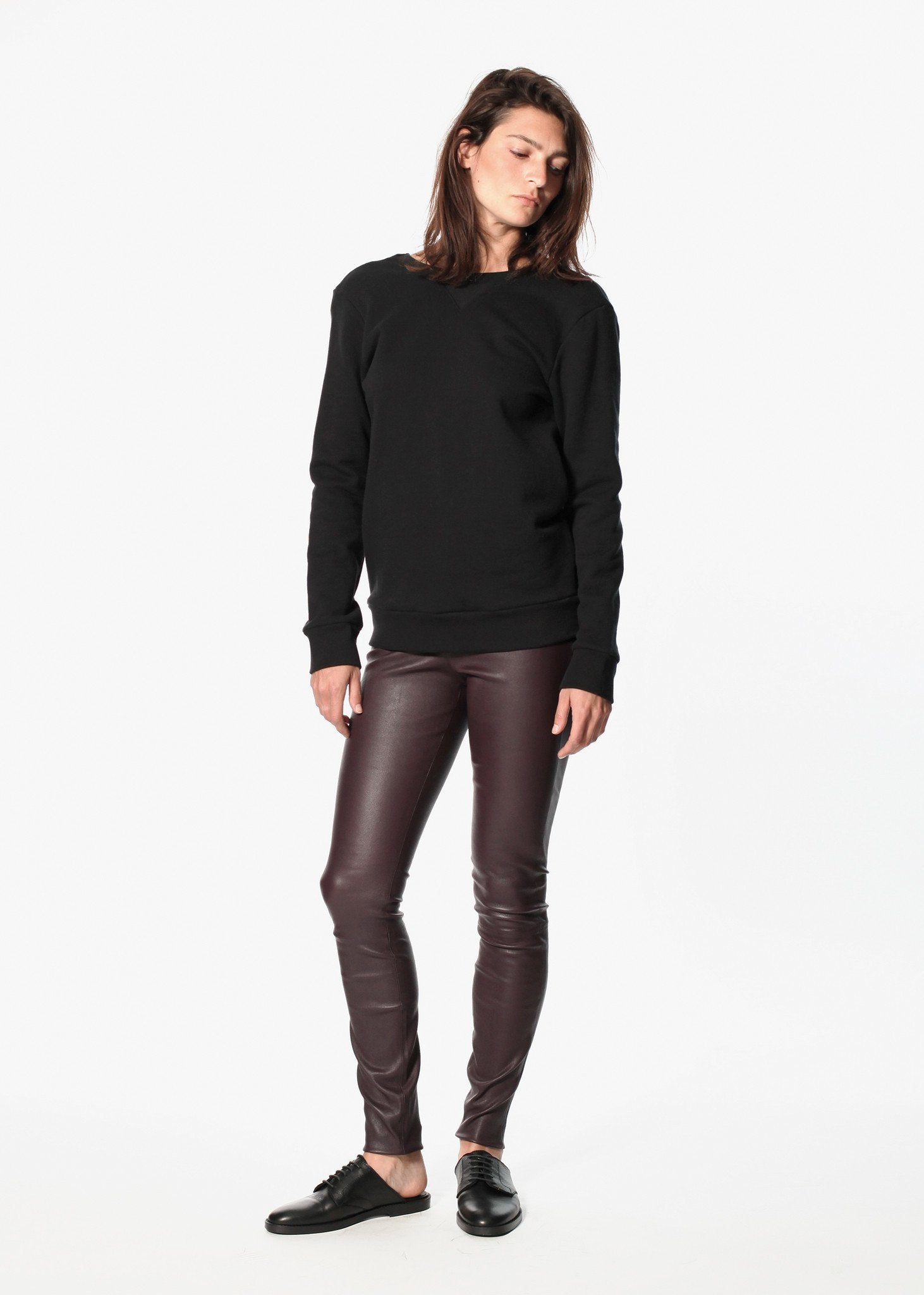 Symphonie Sweatshirt in Black - formtest11