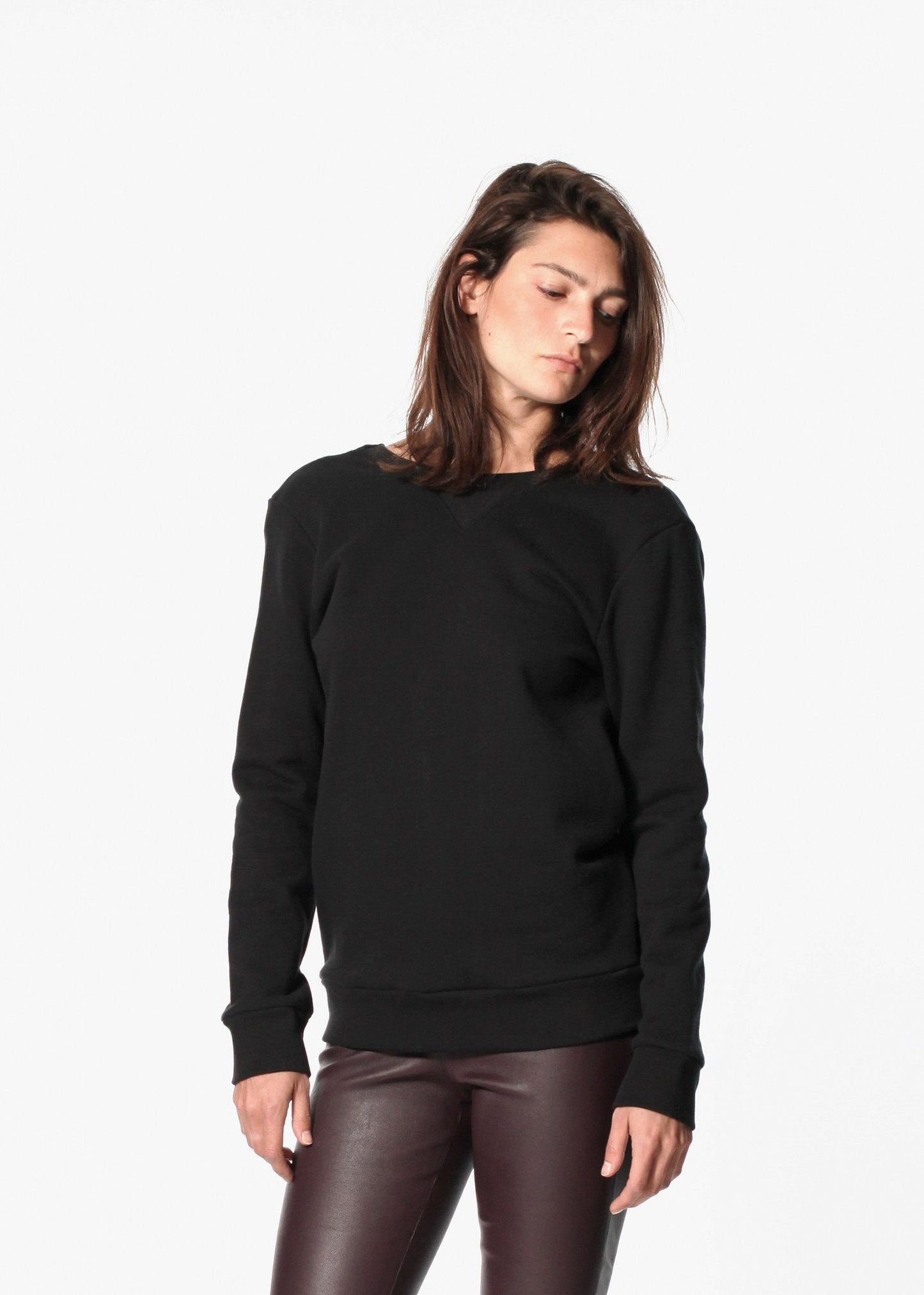 Symphonie Sweatshirt in Black - formtest11