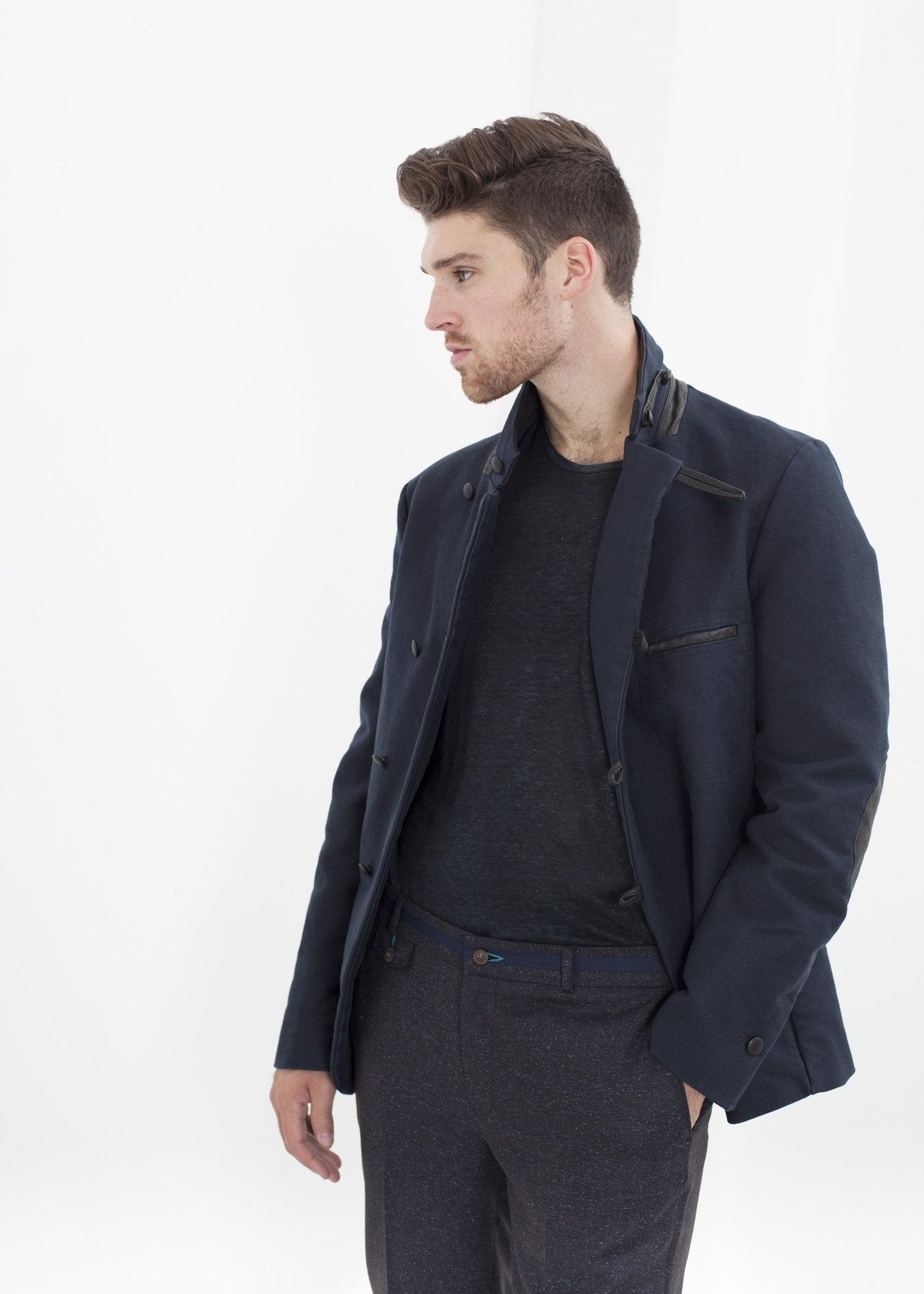 Taurin Jacket in Navy - formtest11